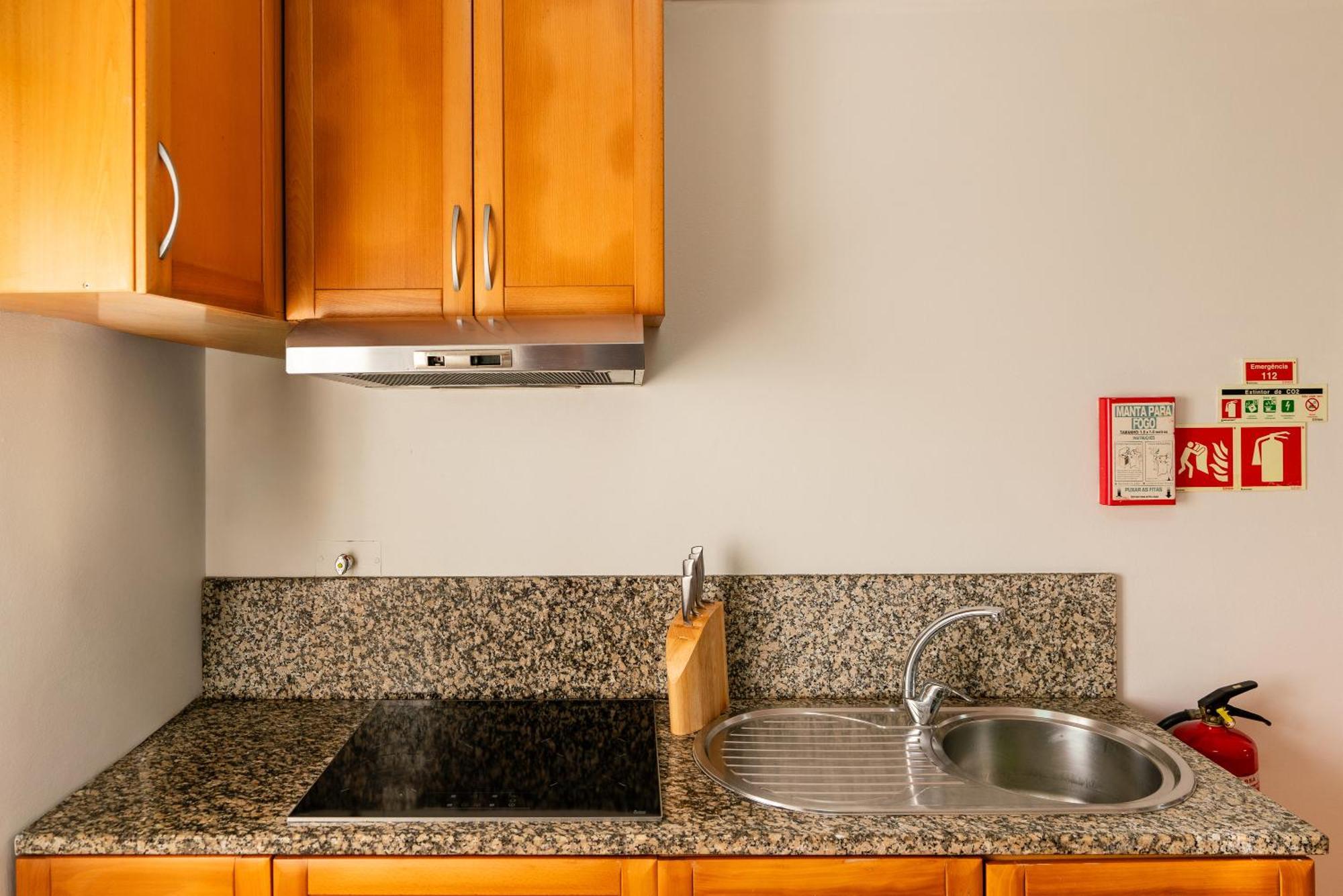 Apartamento Celia Arco da Calheta  Exteriör bild