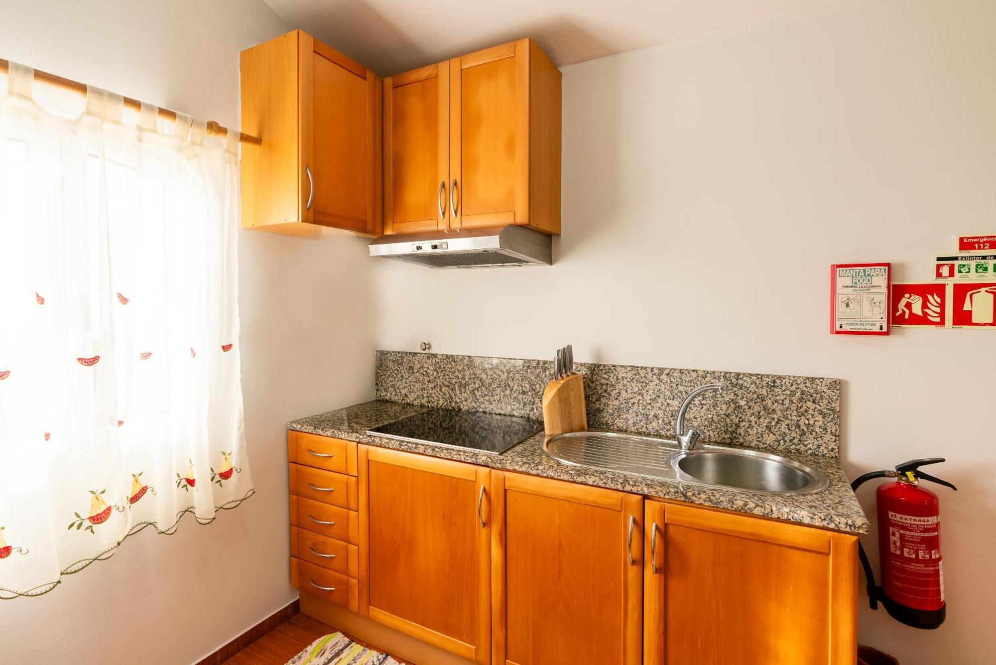 Apartamento Celia Arco da Calheta  Exteriör bild