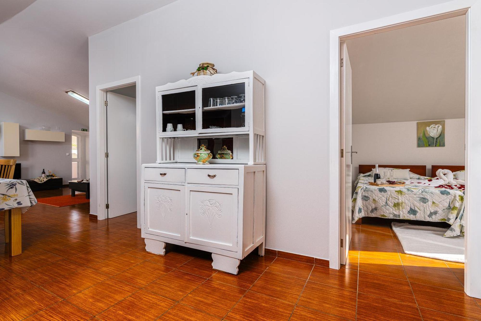 Apartamento Celia Arco da Calheta  Exteriör bild